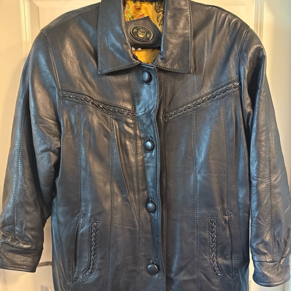 Vintage, long, black, detailed, leather jacket, medium - Picture 4 of 13